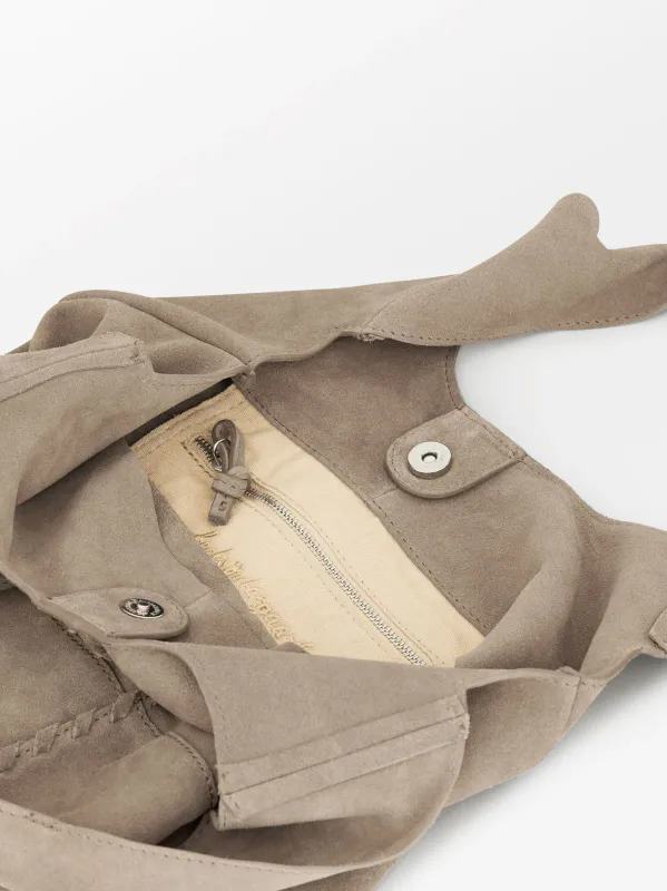 BECK SÖNDERGAARD - Suede Demi Bag - Moral Grey 